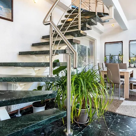 Ueber 2 Etagen Apartmán